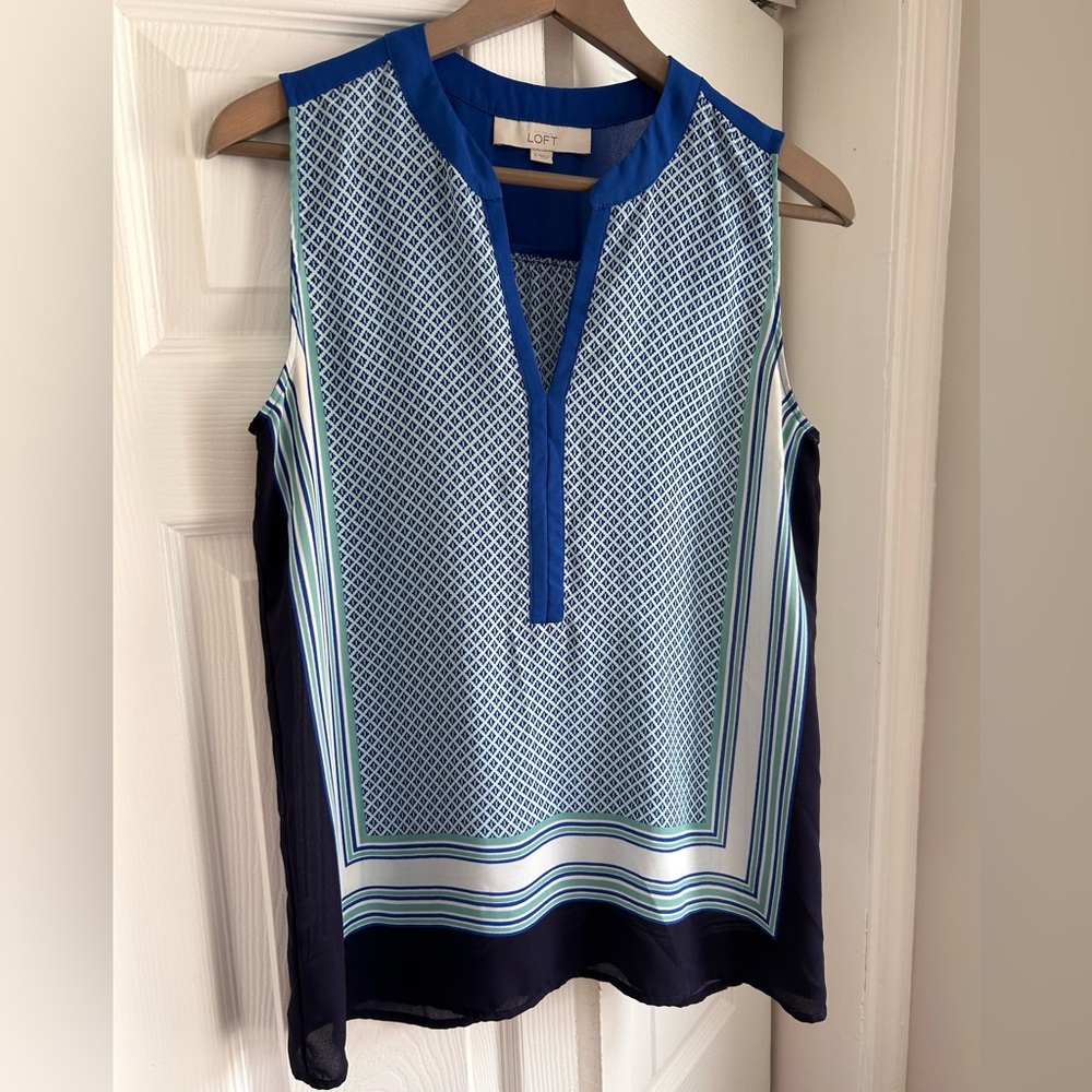 Loft split neck sleeveless blouse size 6 EUC